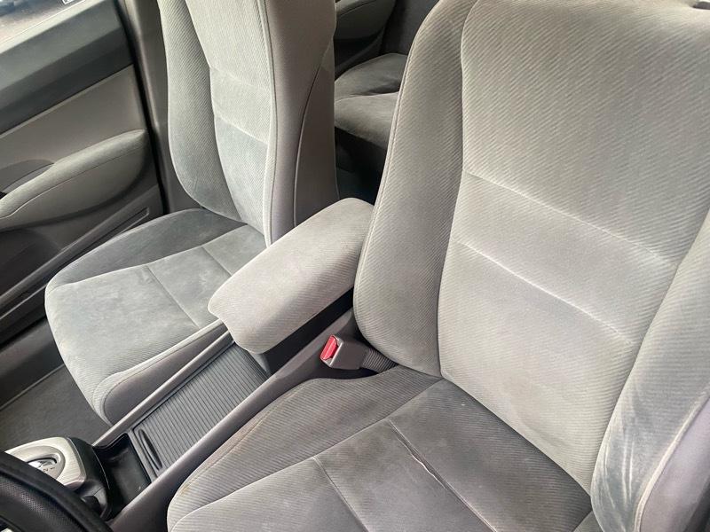 Honda Civic LX Sedan 5-Speed AT 2009