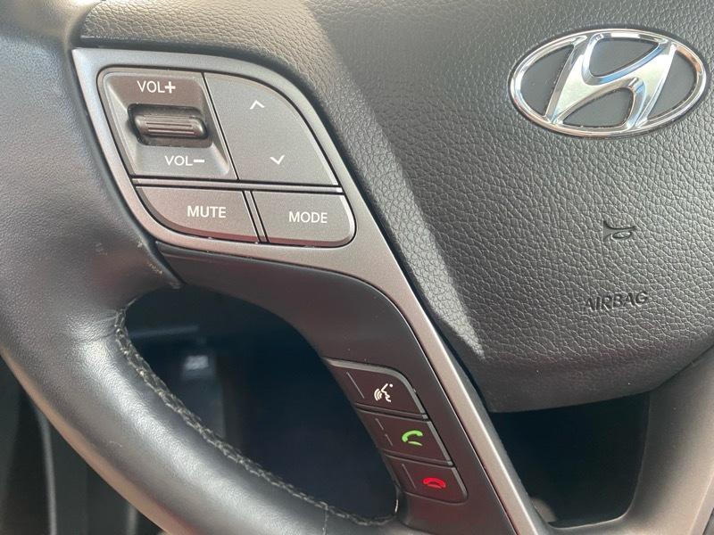 Hyundai Santa Fe Limited FWD 2014