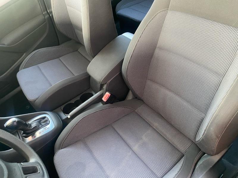 Volkswagen Golf 2.5L Conv & Sunroof 4 Door PZEV 2014