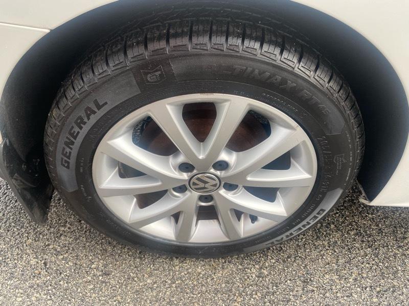 Volkswagen Jetta SE 2012