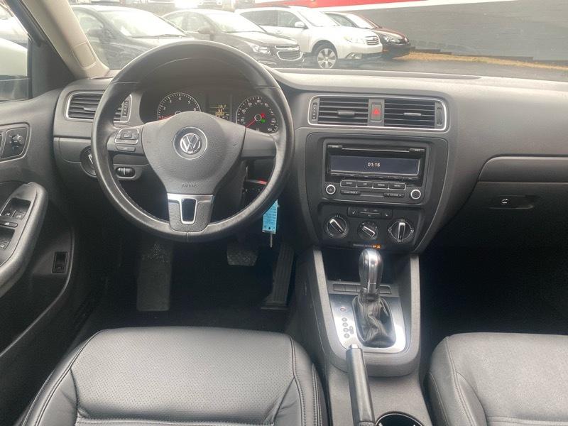 Volkswagen Jetta SE 2012