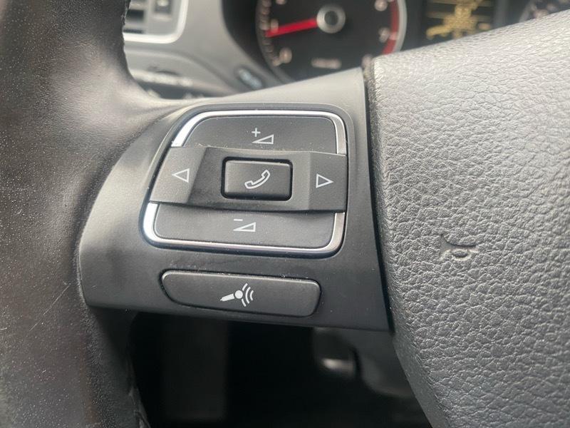 Volkswagen Jetta SE 2012