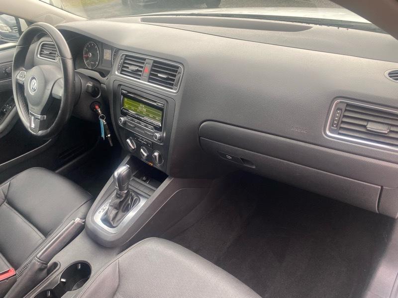 Volkswagen Jetta SE 2012