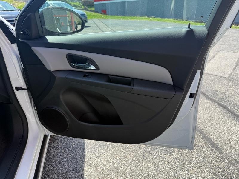 Chevrolet Cruze 2LS 2011
