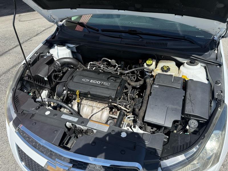 Chevrolet Cruze 2LS 2011