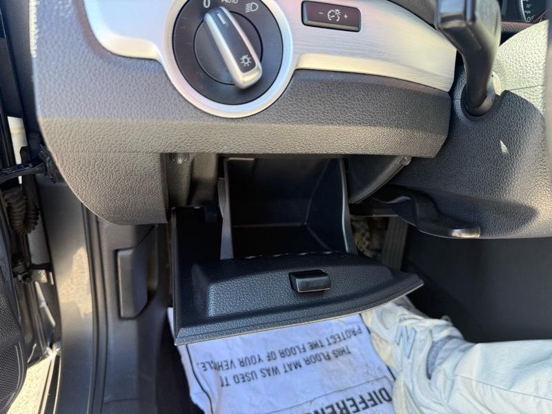 Volkswagen Passat 2.5L SE AT 2013