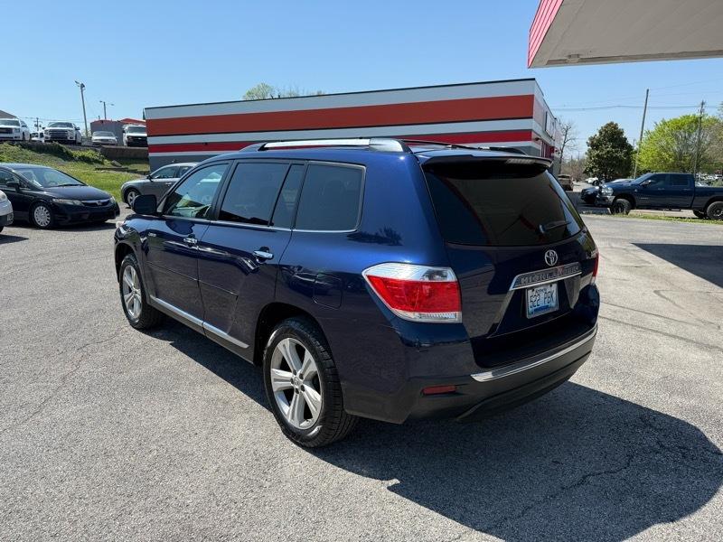 Toyota Highlander Limited 2WD 2013