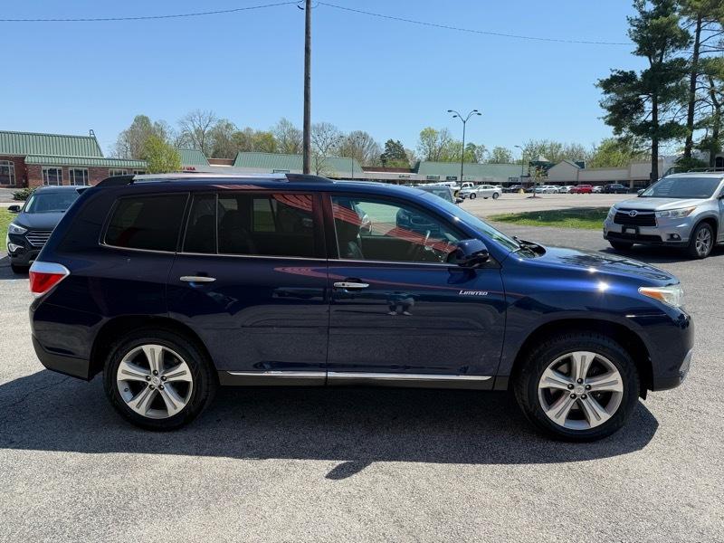 Toyota Highlander Limited 2WD 2013