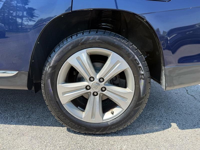 Toyota Highlander Limited 2WD 2013