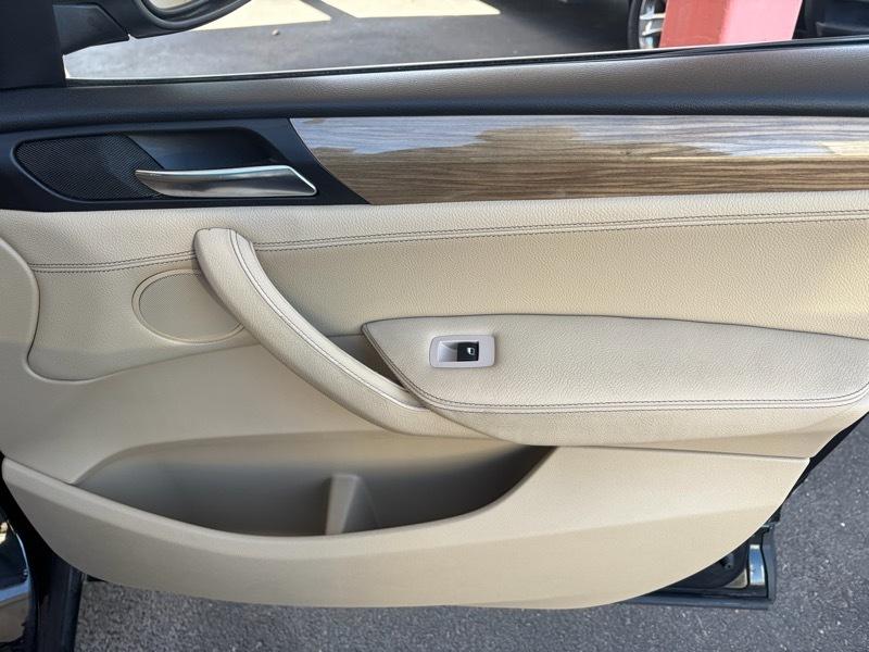 BMW X3 xDrive28i 2011