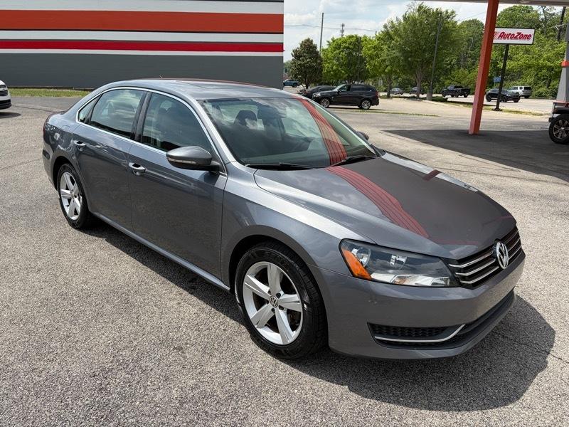 2012 Volkswagen Passat 2.5L SE AT