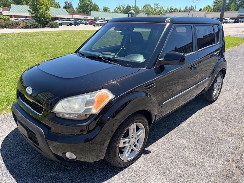 Kia Soul + 2010