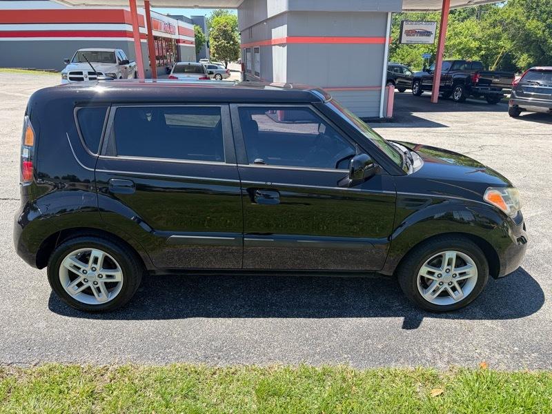 Kia Soul + 2010