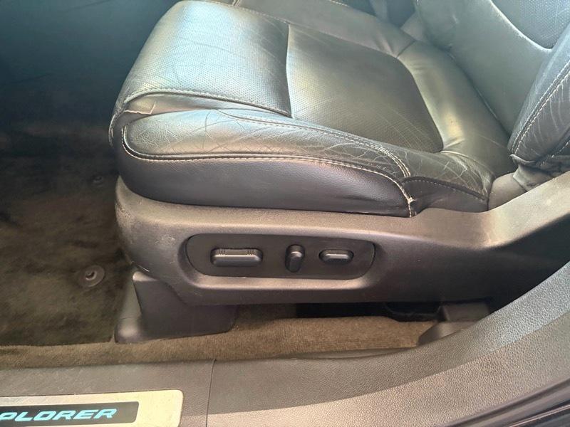 Ford Explorer Sport 4WD 2013