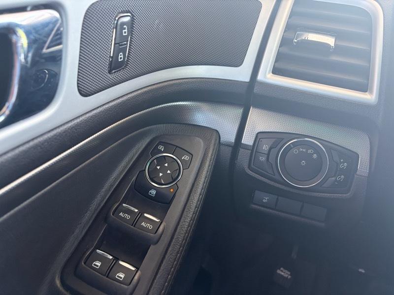 Ford Explorer Sport 4WD 2013