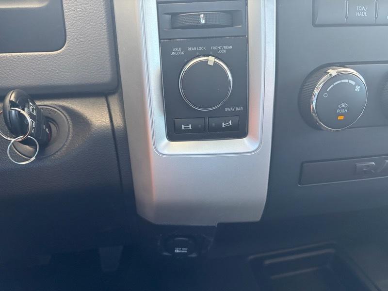 RAM 2500 Powerwagon Crew Cab SWB 4WD 2012