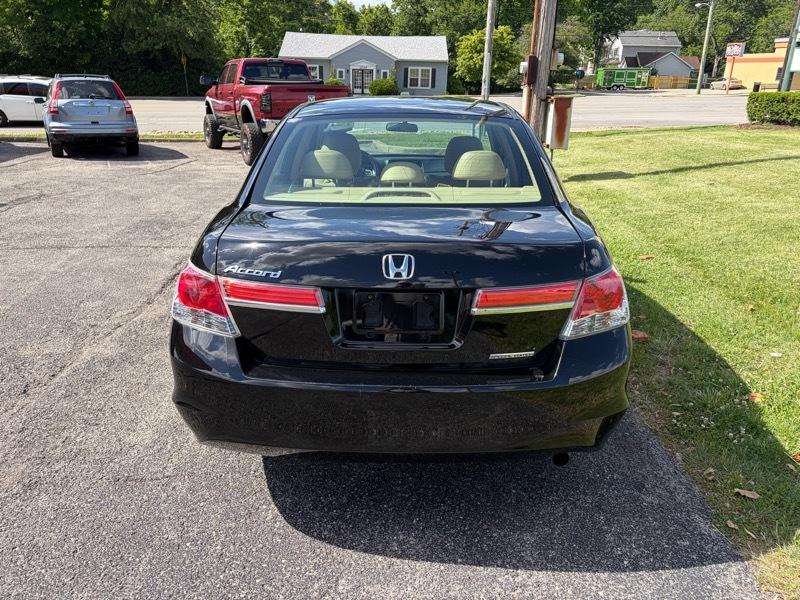Honda Accord SE Sedan AT 2011