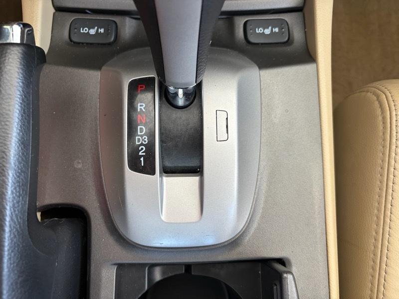 Honda Accord SE Sedan AT 2011