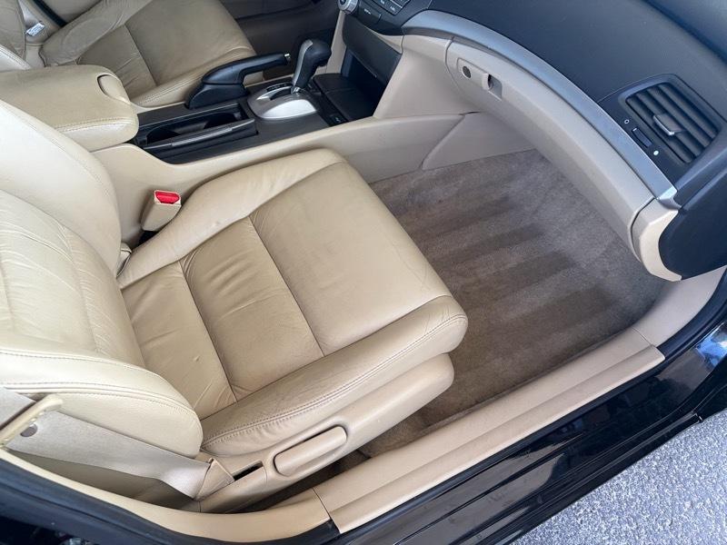 Honda Accord SE Sedan AT 2011