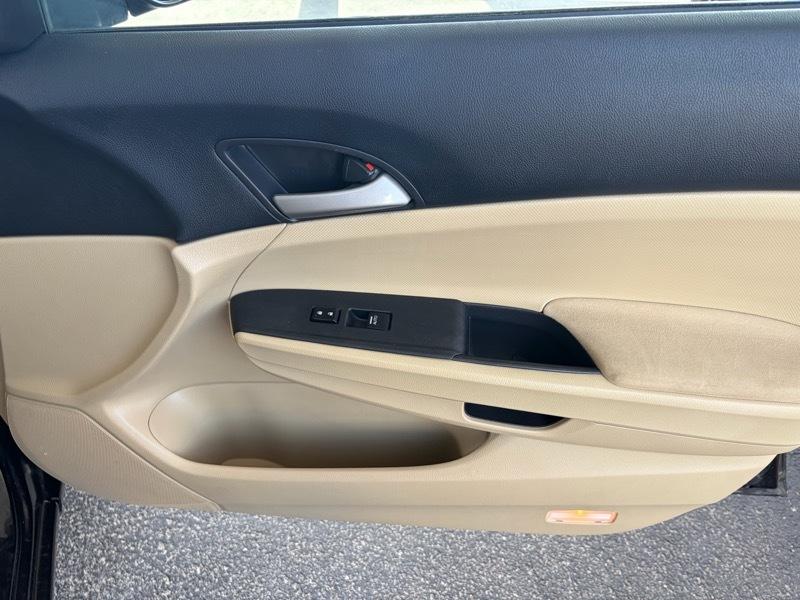 Honda Accord SE Sedan AT 2011