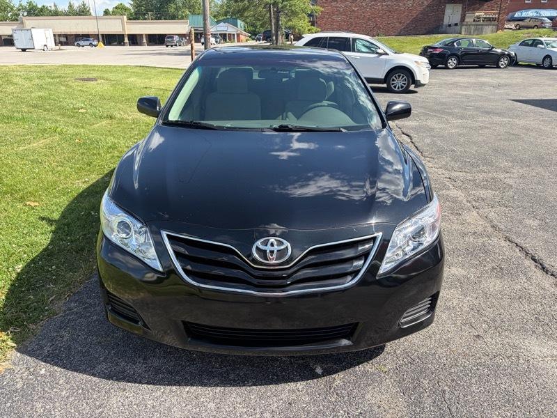 Toyota Camry LE 4D Sedan 2010