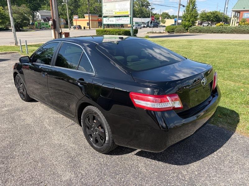 Toyota Camry LE 4D Sedan 2010