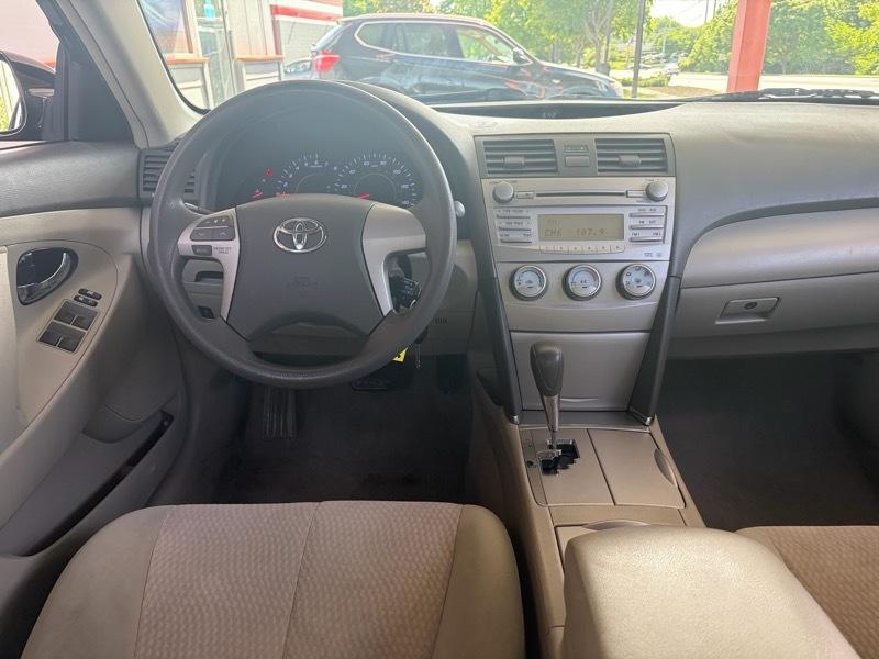 Toyota Camry LE 4D Sedan 2010