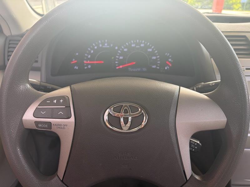 Toyota Camry LE 4D Sedan 2010