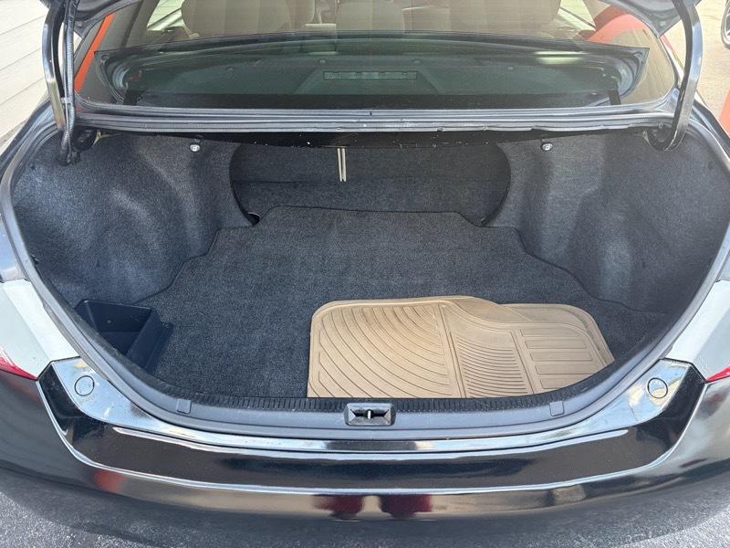 Toyota Camry LE 4D Sedan 2010