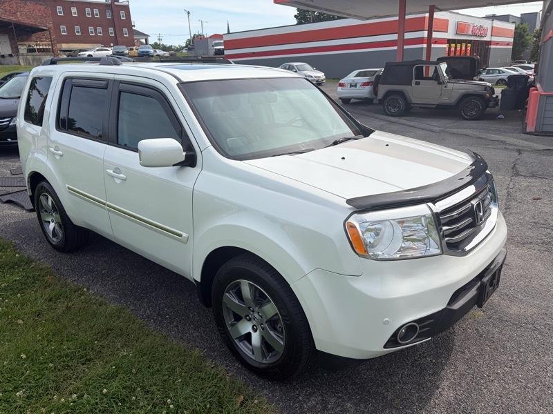 Honda Pilot Touring 4WD 5-Spd AT with DVD 2014