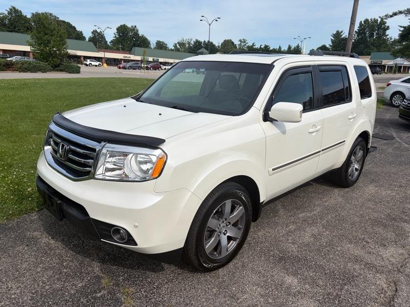 Honda Pilot Touring 4WD 5-Spd AT with DVD 2014