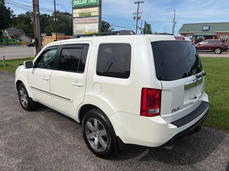 Honda Pilot Touring 4WD 5-Spd AT with DVD 2014