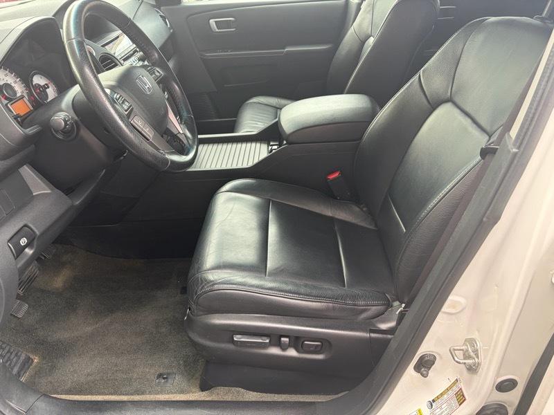 Honda Pilot Touring 4WD 5-Spd AT with DVD 2014