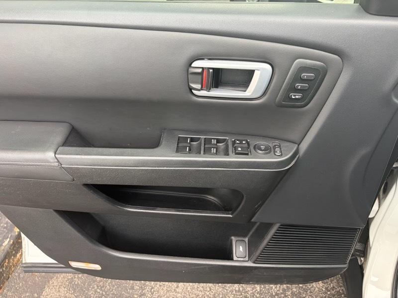Honda Pilot Touring 4WD 5-Spd AT with DVD 2014