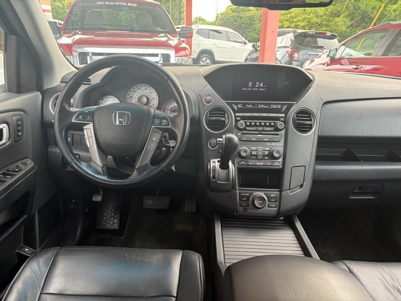 Honda Pilot Touring 4WD 5-Spd AT with DVD 2014