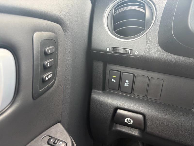Honda Pilot Touring 4WD 5-Spd AT with DVD 2014