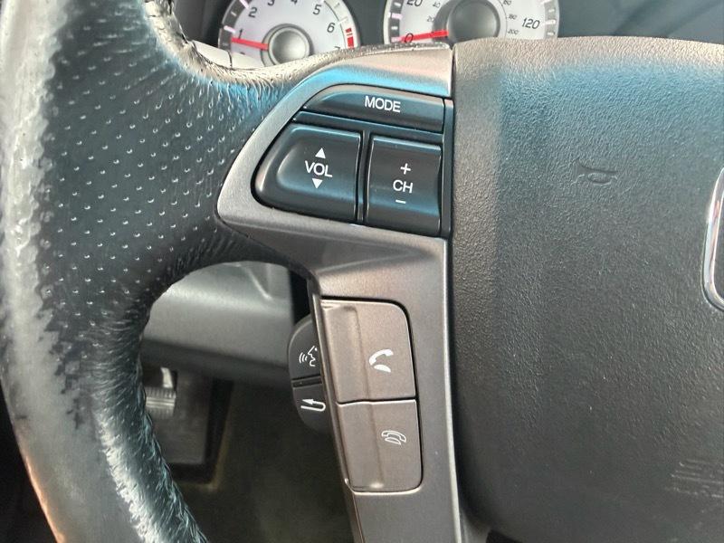 Honda Pilot Touring 4WD 5-Spd AT with DVD 2014