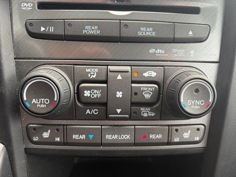 Honda Pilot Touring 4WD 5-Spd AT with DVD 2014