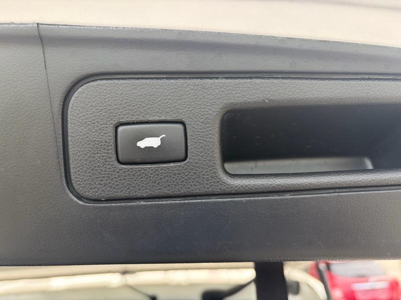 Honda Pilot Touring 4WD 5-Spd AT with DVD 2014