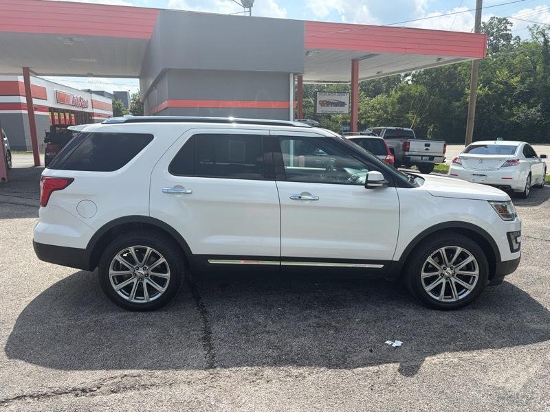 2017 Ford Explorer Limited - Photo 8