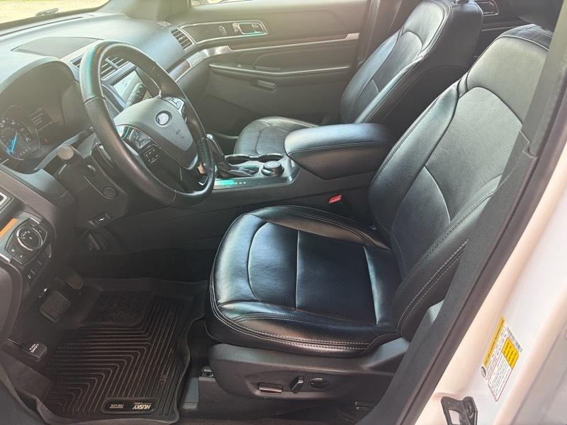 2017 Ford Explorer Limited - Photo 13