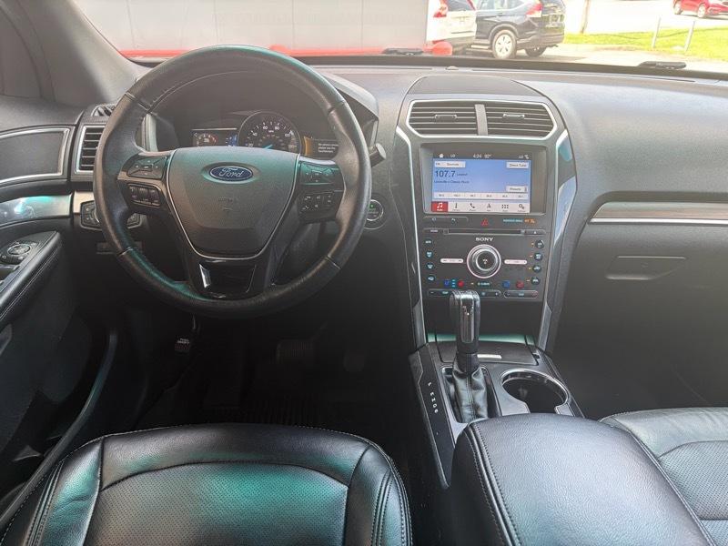 2017 Ford Explorer Limited - Photo 15