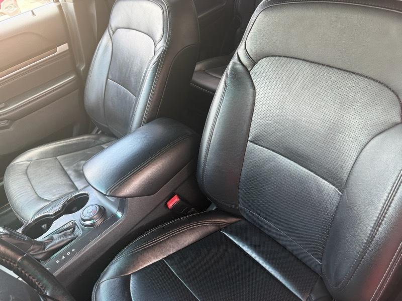 2017 Ford Explorer Limited - Photo 29