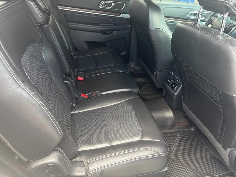 2017 Ford Explorer Limited - Photo 35