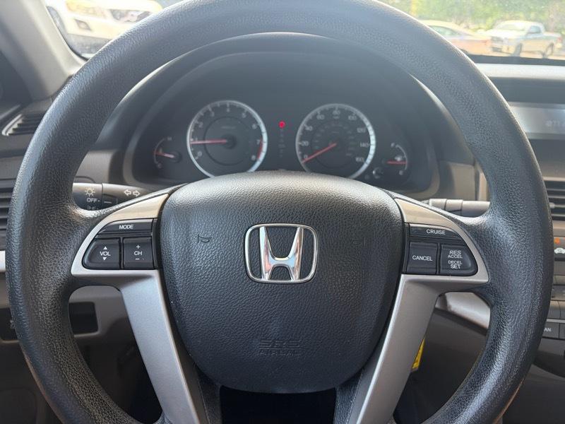 Honda Accord LX sedan AT 2012