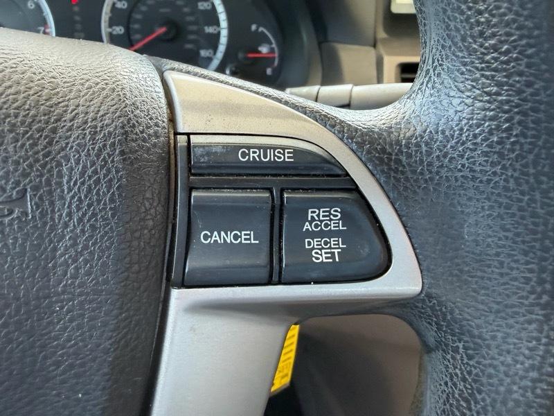 Honda Accord LX sedan AT 2012