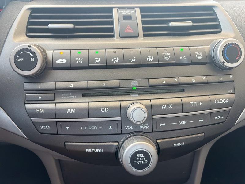 Honda Accord LX sedan AT 2012