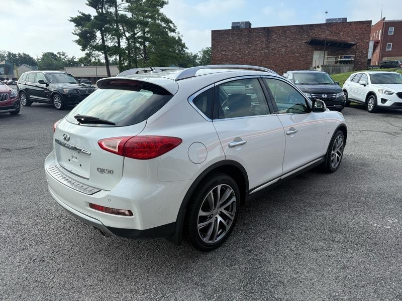 Infiniti QX50 Base AWD 2016