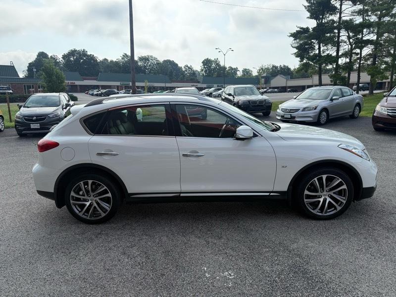 Infiniti QX50 Base AWD 2016