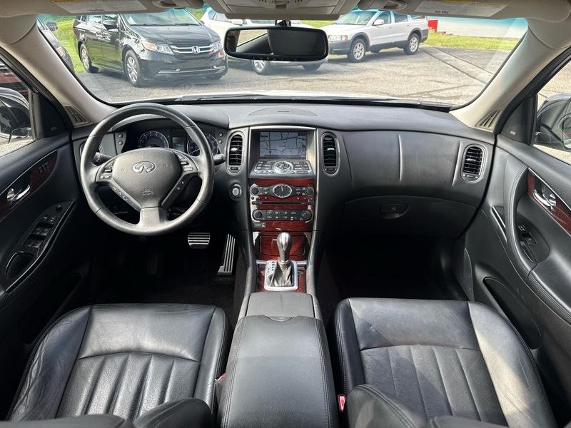 Infiniti QX50 Base AWD 2016
